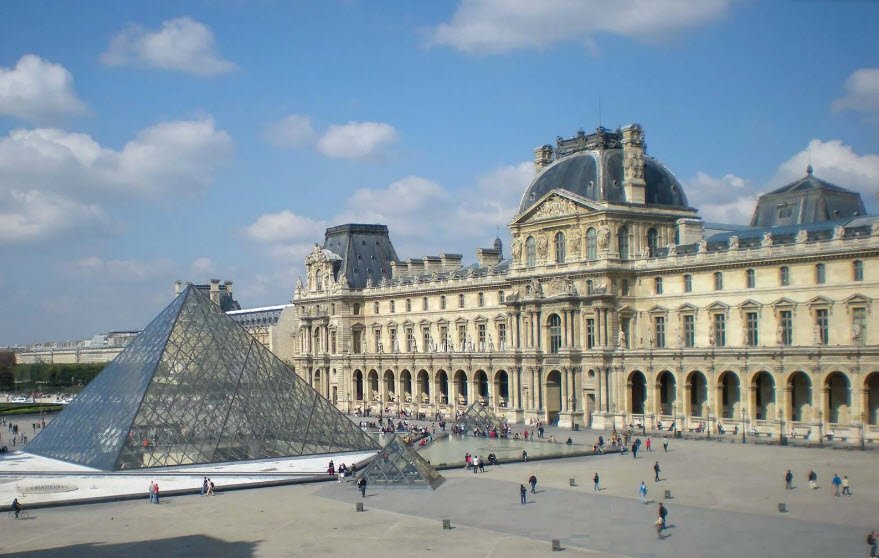 Louvre Museum (Musée du Louvre), Paris, Île-de-France, France